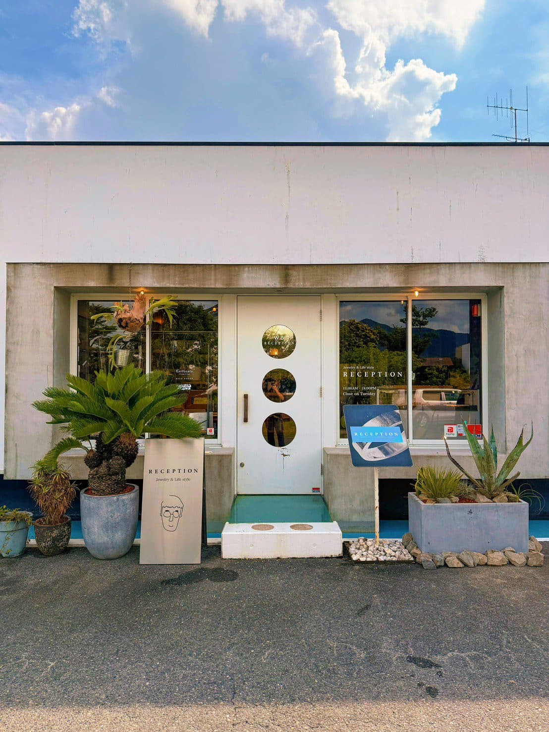 店舗エントランス
